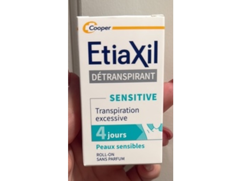 Cooper Pharma EtiaXil Antiperspirant Roll-On, Sensitive, 4 Days, 15 mL