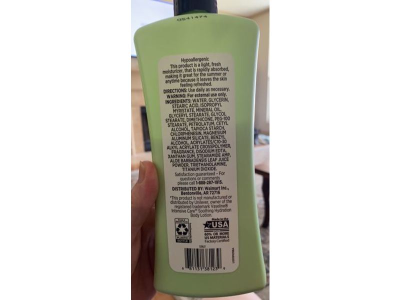 Equate Beauty Hydrating Body Lotion, Aloe, 20.3 fl oz/600 mL