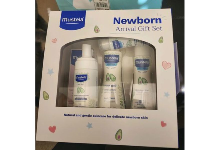 Mustela Natural & Gentle Newborn Skincare Gift Set