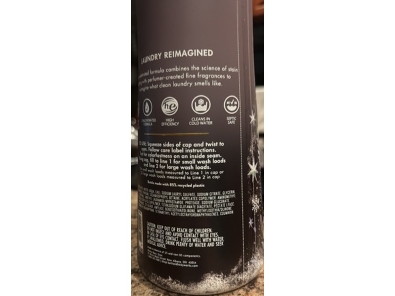 White Barn Fabric Care Detergent, Snowflakes & Cashmere, 32 fl oz/946 mL