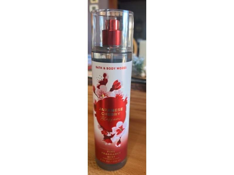 Bath & Body Works Fine Fragrance Mist, Japanese Cherry Blossom, 8 fl oz/ 236 mL