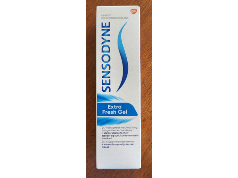 Sensodyne Extra Fresh Gel Toothpaste, 75 mL