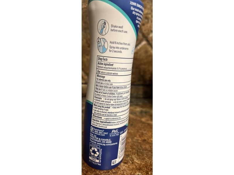 Secret Clinical Antiperspirant Dry Spray, Light & Fresh, 3.8 oz/107 g