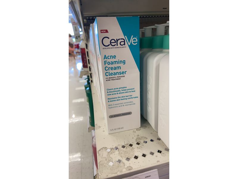 CeraVe Acne Foaming Cream Cleanser, 5 fl oz (150 mL)