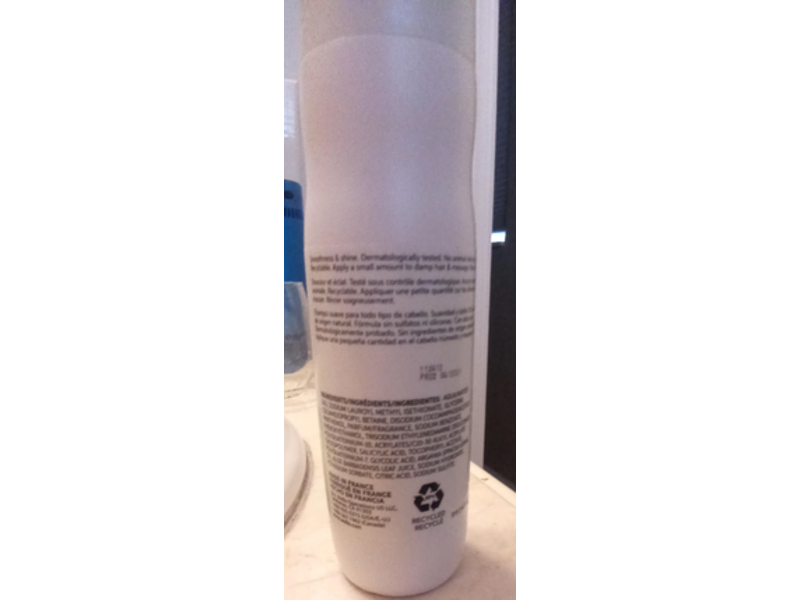 Wella Elements Renewing Shampoo, 8.4 fl oz/250 mL