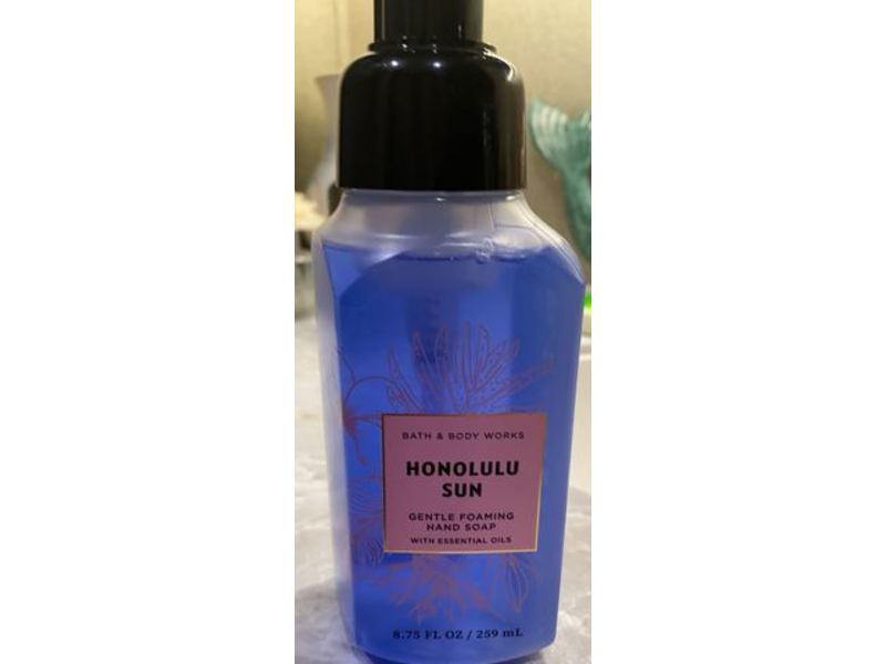 Bath & Body Works Gentle Foaming Hand Soap, Honolulu Sun, 8.75 fl oz/259 mL