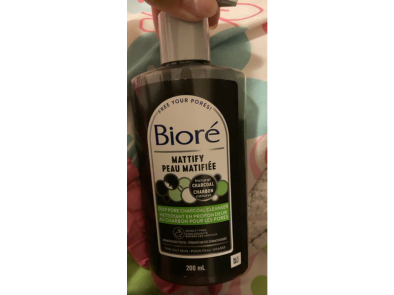 Biore Mattify Deep Pore Charcoal Cleanser, 200 mL