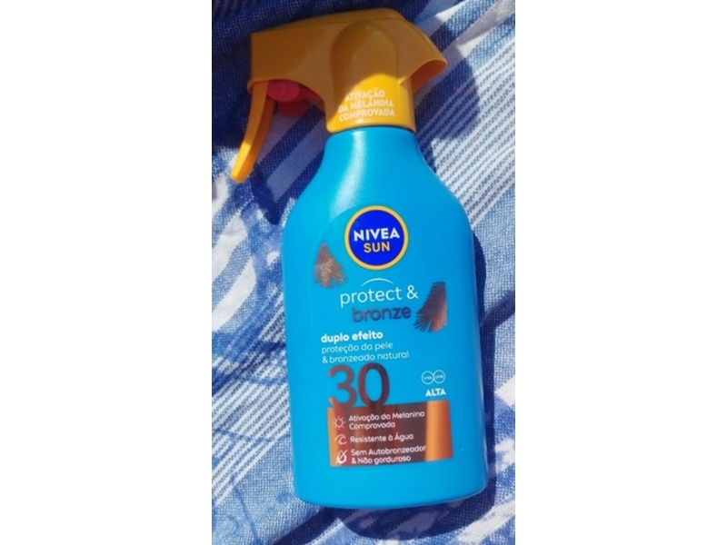 Nivea Sun Protect & Bronze Spray, SPF 30, 270 mL