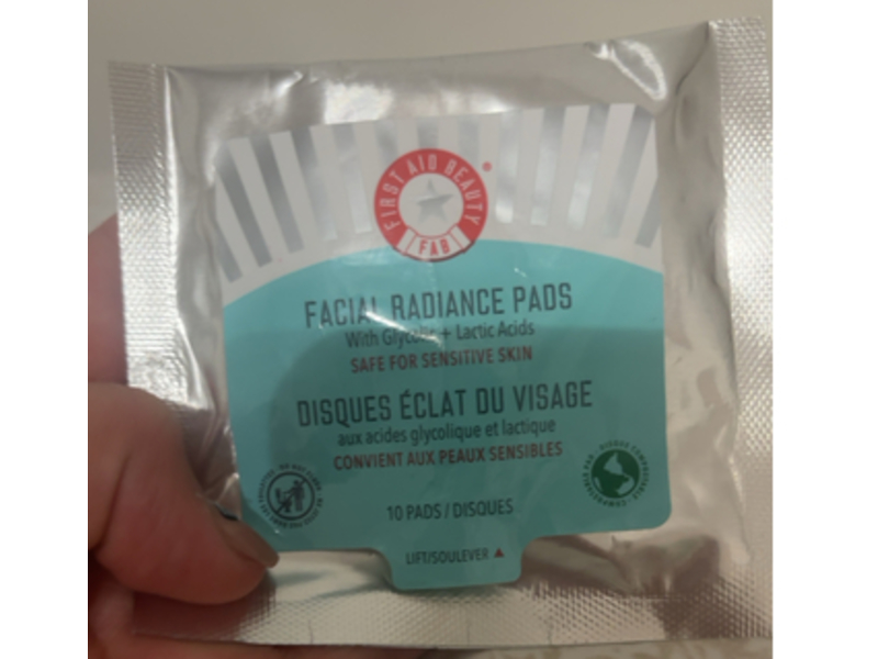 First Aid Beauty Facial Radiance Pads, Glycolic+Lactic Acids, 10 Count