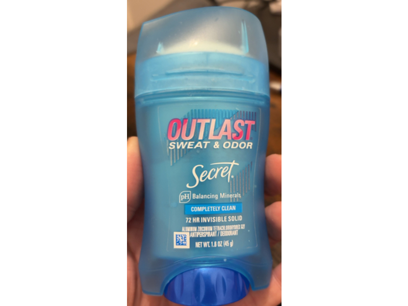 Secret Outlast Sweat & Odor Antiperspirant/Deodorant, Completely Clean, 1.6 oz/45 g
