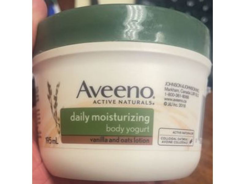 Aveeno Daily Moisturizing Body Yogurt, Vanilla And Oats Lotion, 195 mL