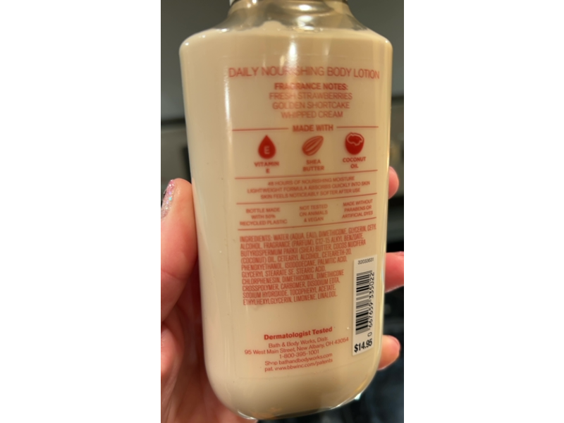 Bath & Body Works Daily Nourishing Body Lotion, Strawberry Pound Cake, 8 fl oz /236 mL