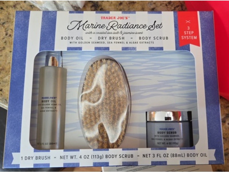 Trader Joe's Marine Radiance Set, Coastal Sea Salt & Jasmine Scent