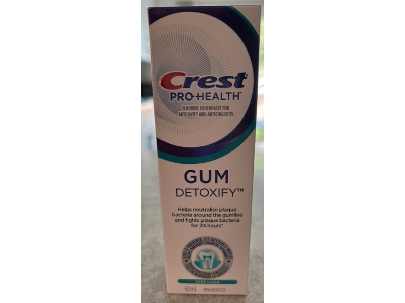 Crest Pro-Health Gum Detoxify Fluoride Toothpaste, Deep Clean, 63 mL