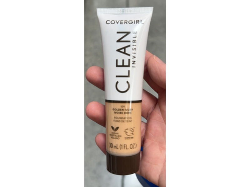 Covergirl Clean Invisible Foundation, 109 Golden Ivory, 1 fl oz/30 mL