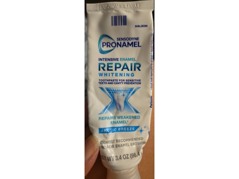 Sensodyne Pronamel Intensive Enamel Repair Whitening Toothpaste, Arctic Breeze, 3.4 oz/96.4 g, Pack Of 4