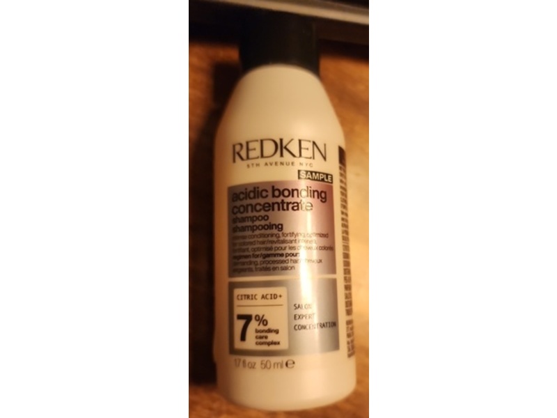 Redken Acidic Bonding Concentrate Shampoo, Citric Acid, 1.7 fl oz/50 mL