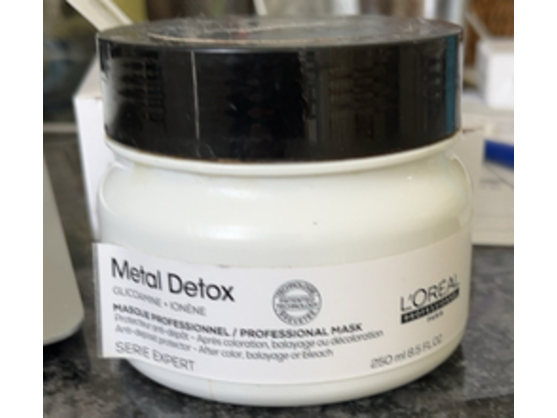 L'oreal Professionnel Paris Metal Detox Mask, 8.5 fl oz/250 mL