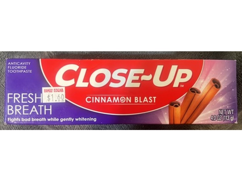 Close-Up Fluoride Fresh Breath Toothpaste, Cinnamon Blast, 4 oz/113 g, Pack Of 4