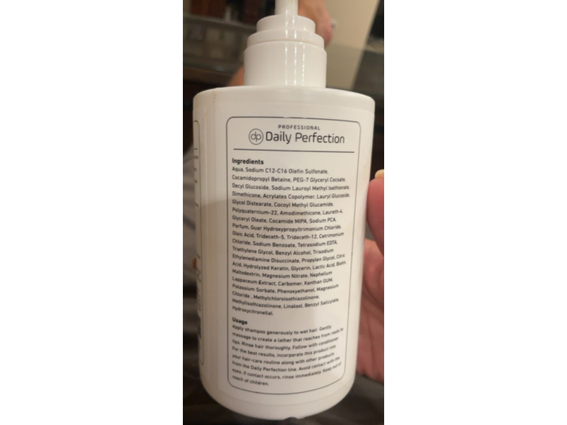 Daily Perfection Cleansing & Soothing Detox Shampoo, Biotin & Keratin, 16.9 fl oz/500 mL