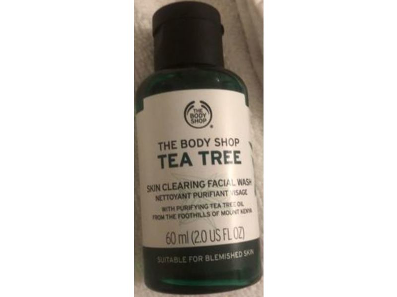 The Body Shop Skin Clearing Facial Wash, Tea Tree, 2 fl oz/60 mL
