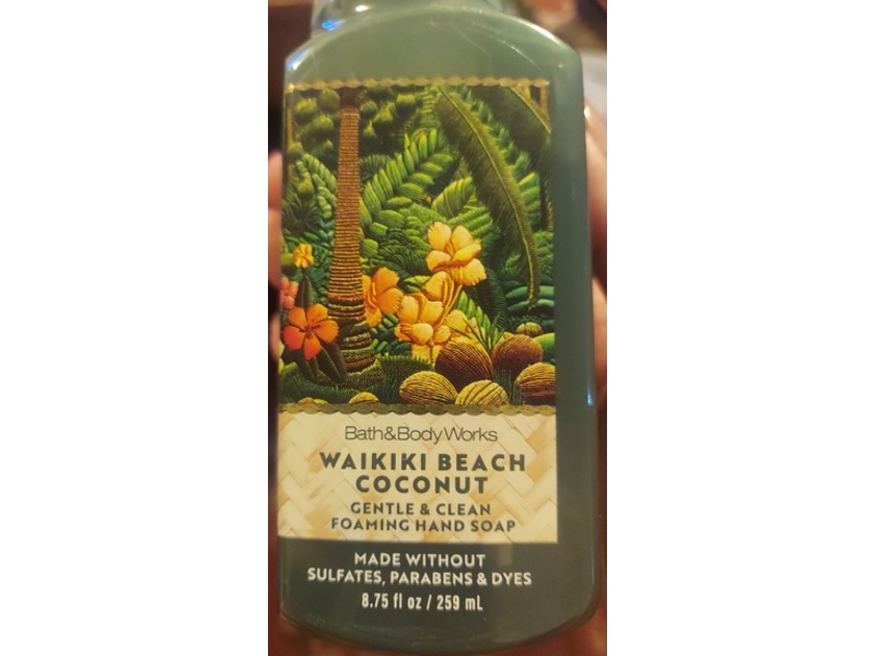 Bath & Body Works Gentle & Clean Foaming Hand Soap, Waikiki Beach Coconut, 8.75 fl oz/ 259 mL