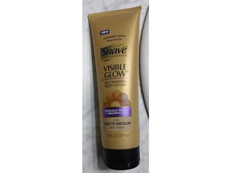 Suave Professionals Visible Glow Self-Tanning Body Lotion, Fair to Medium 7.5 oz/221 mL