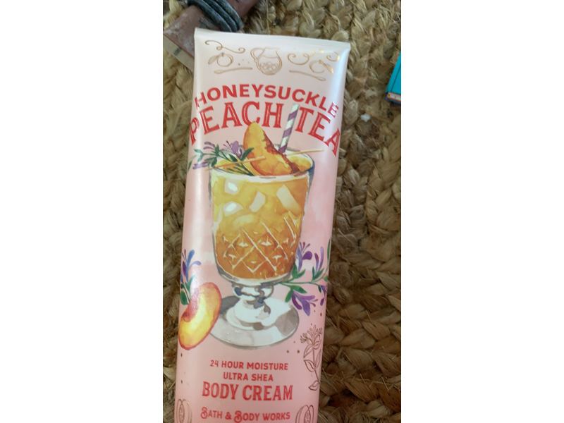 Bath and Body Works Honeysuckle Peach Tea 24 Hour Moisture Body Cream 8 Ounce Full Size Spring 2021