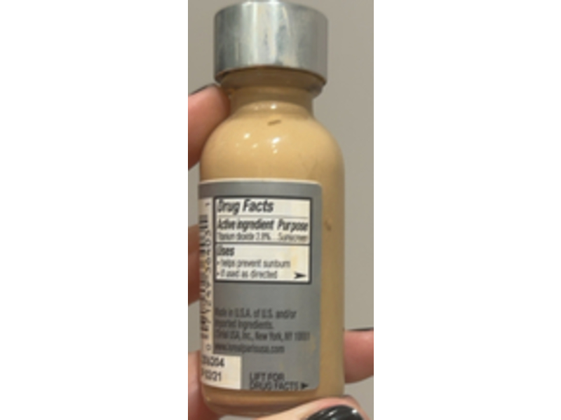 L'Oreal Paris Makeup True Match Super-Blendable Liquid Foundation, Vanilla W2.5 Vanilla, SPF 17, 1 Fl Oz/30 mL