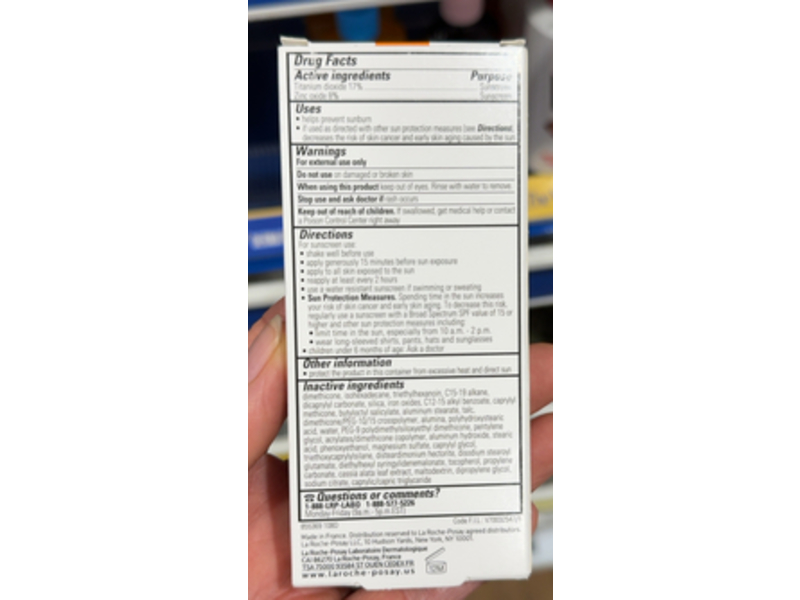 La Roche-Posay Anthelios Tinted Mineral Light Fluid Sunscreen, SPF 40, Medium Deep, 1.7 fl oz/50 mL