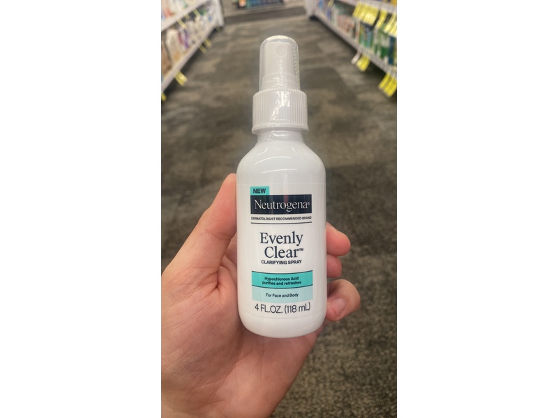 Neutrogena Evenly Clear Clarifying Spray, 4 fl oz/118 mL