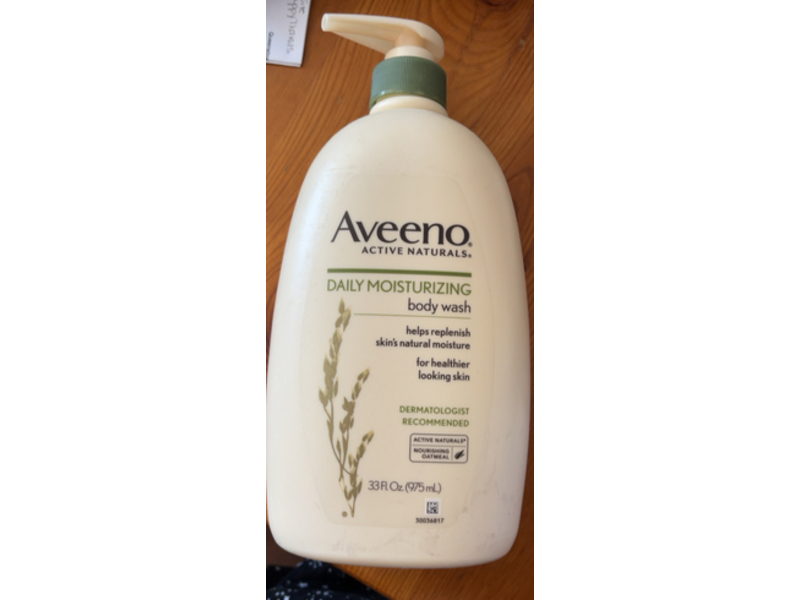 Aveeno Daily Moisturizing Body Wash, 33 fl oz/975 mL