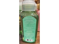 Bath & Body Works Gentle & Clean Foaming Cleanser, Cucumber Melon, 8.75 fl oz/259 mL - Image 4
