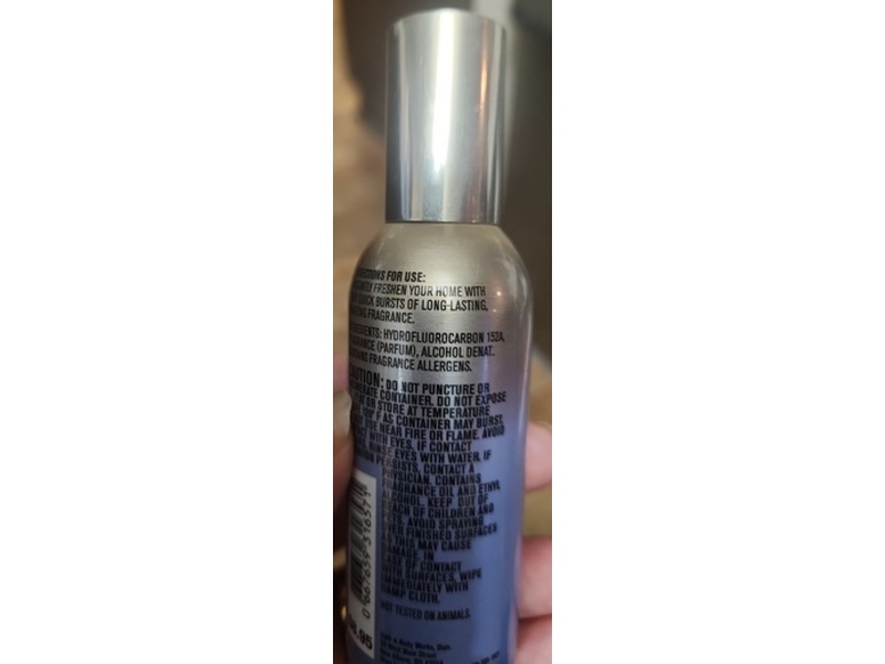 Bath & Body Works White Barn Laundry Day Concentrated Room Spray, Soft Lavender Waver, Vanilla Sea Foam, Coconut Water, 1.5 oz/42.5 g