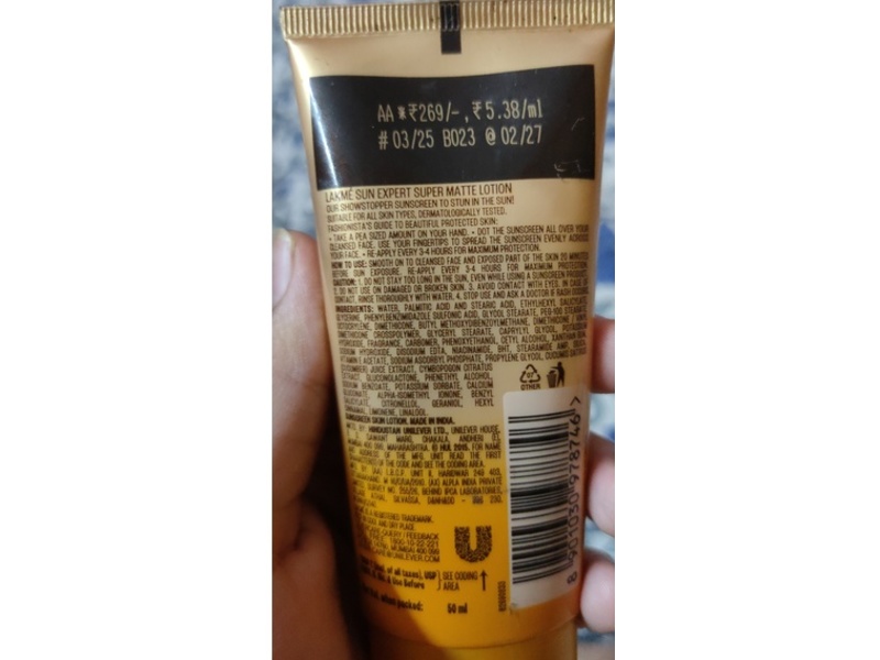 Lakme Sun Expert Super Matte Sunscreen Lotion, SPF 25 PA++, 50 mL