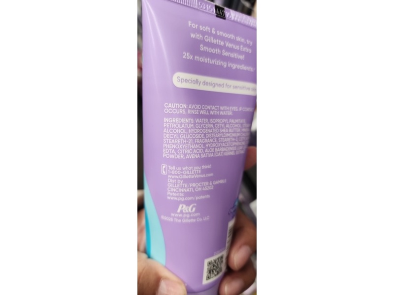 Gillette Venus Sensitive Shave Cream, Oat Extract & Aloe, 6 fl oz/177 mL