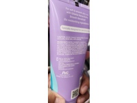 Gillette Venus Sensitive Shave Cream, Oat Extract & Aloe, 6 fl oz/177 mL - thumbnail 4