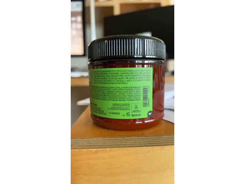 Davines Naturaltech Renewing Conditioning Treatment, 8.81 oz/250 mL