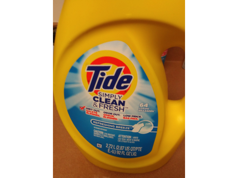 Tide Simply Clean & Fresh Laundry Detergent, Refreshing Breeze, 64 Loads, 92 fl oz/2.27 L