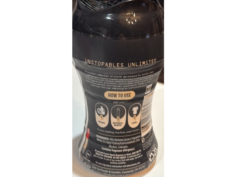 Downy Unstopables N.26 Laundry Scent Booster, 4.8 oz/136 g