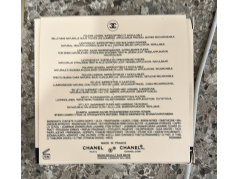 Chanel Les Beiges Healthy Glow Sheer Powder, B10, 0.42 oz/12 g