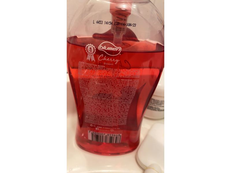 Blumen Antibacterial Liquid Soap, Cherry Blossom, 17.7 fl oz / 525 ml