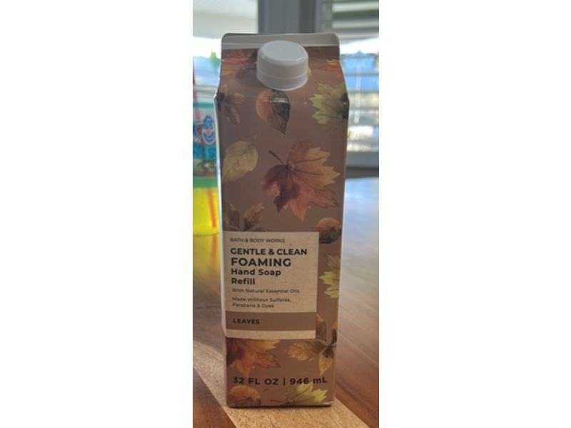 Bath & Body Works Gentle & Clean Foaming Hand Soap Refill, Leaves, 32 fl oz/946 mL