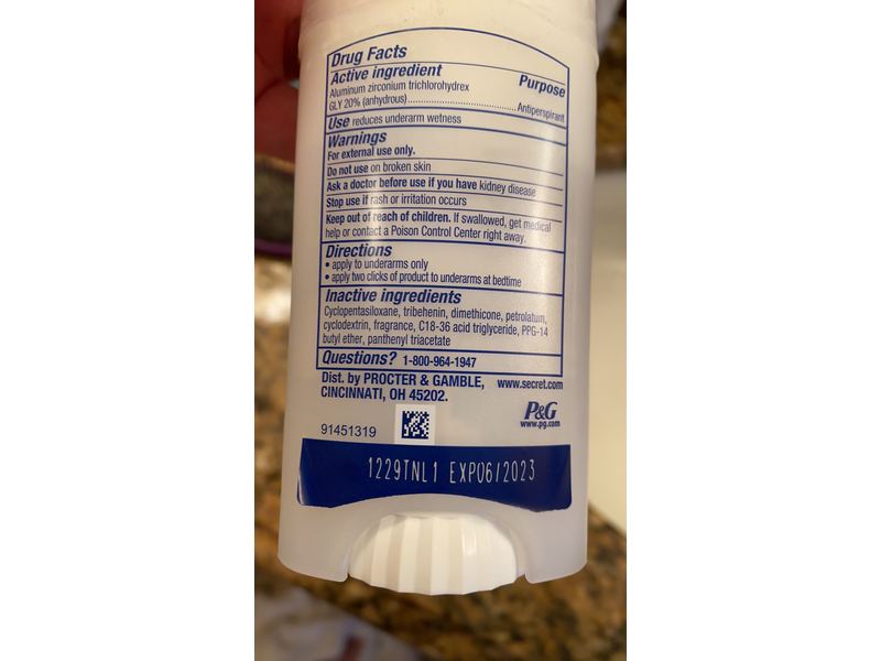 Secret Antiperspirant, Light & Fresh, 2.6 oz/73 g