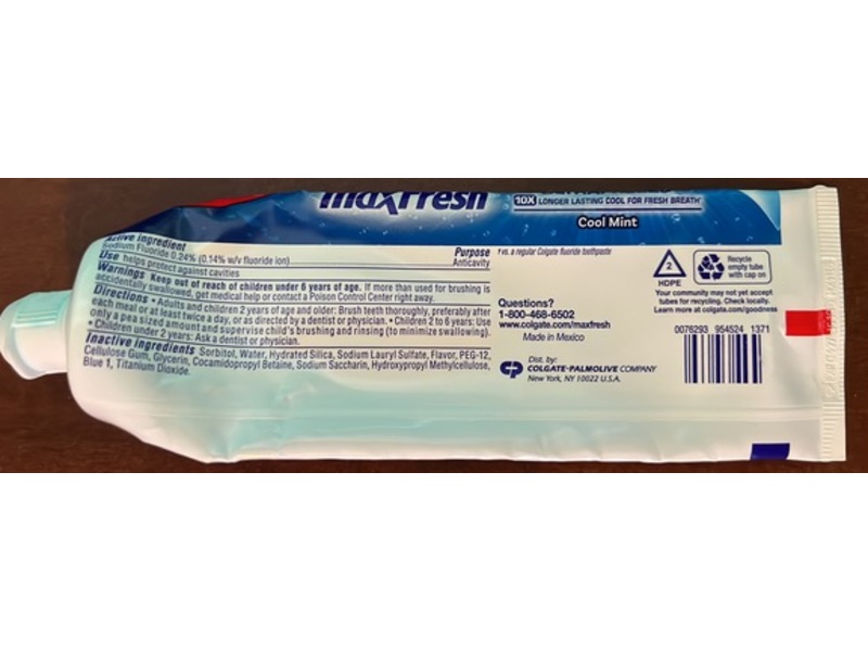 Colgate Maxfresh Ultrafreeze Anticavity Fluoride Toothpaste, Cool Mint, 6.3 oz/178 g