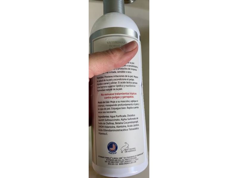 Veterinary Formula Clinical Care Hypoallergenic Shampoo, 16 fl oz/473 mL