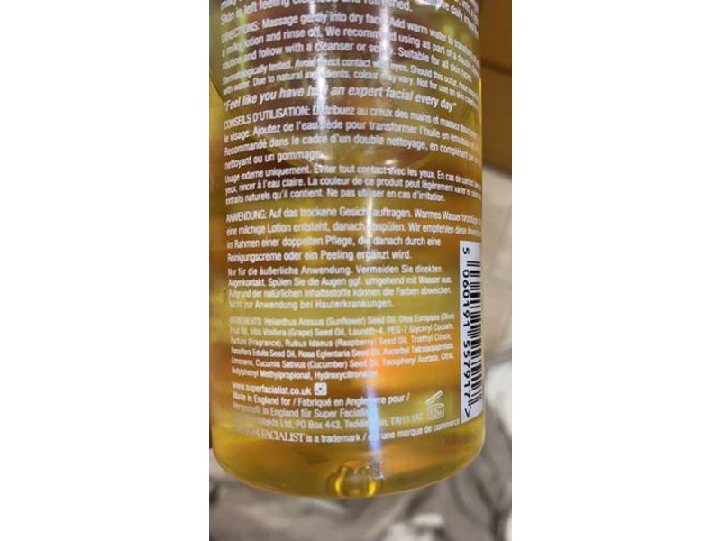 Super Facialist Vitamin C+ Brighten Skin Renew Cleanising Oil, 6.7 fl oz/200 mL