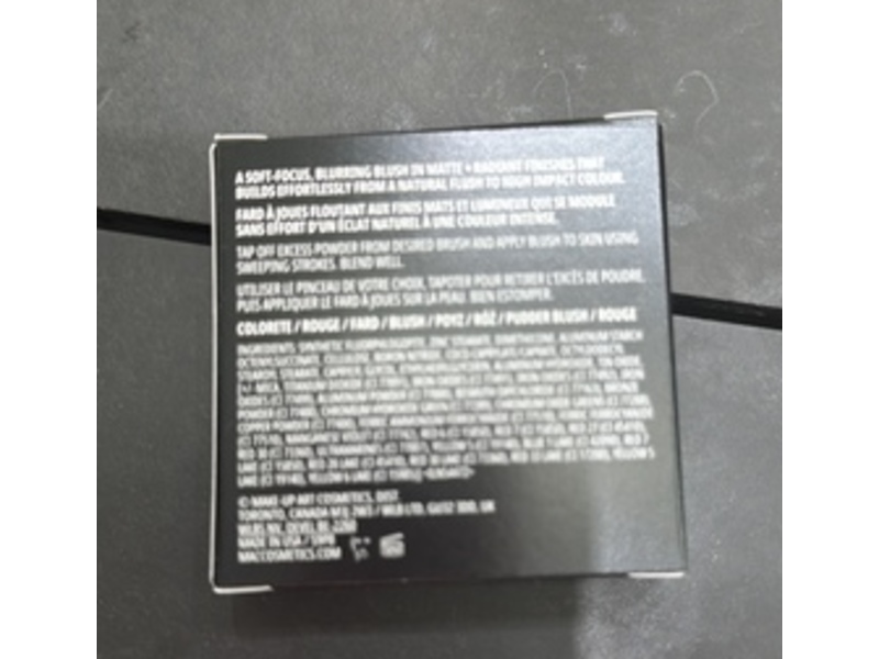 M.A.C Skinfinish Colourstruck Blush, Peach Twist, 0.15 oz/4.5 g