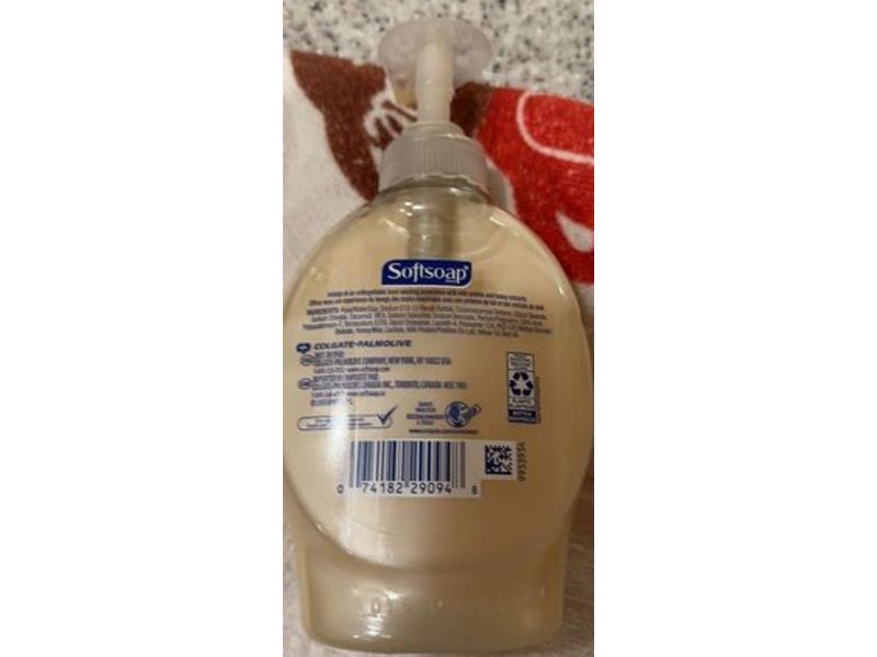 Softsoap Moisturizing Hand Soap, Milk & Golden Honey, 7.5 fl oz/221ml