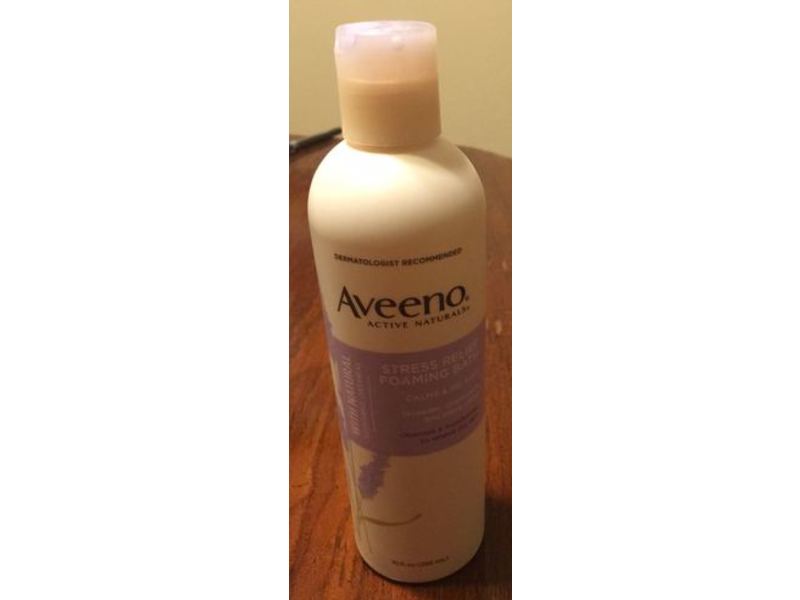 Aveeno Active Naturals Stress Relief Foaming Bath, Lavender + Chamomile & Ylang Ylang, 10 fl oz/295 mL